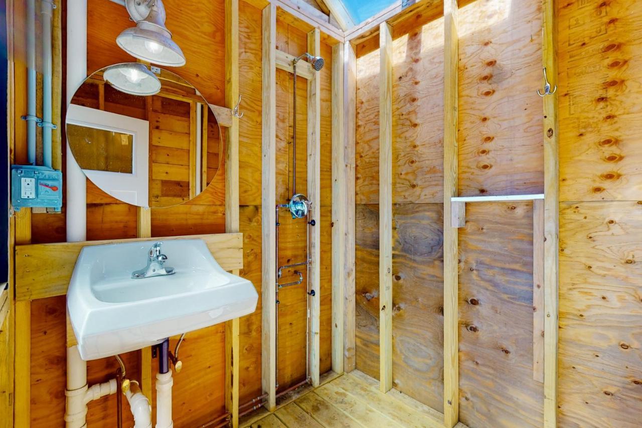 Adventures On Buzzards Bay Villa Bourne Bagian luar foto